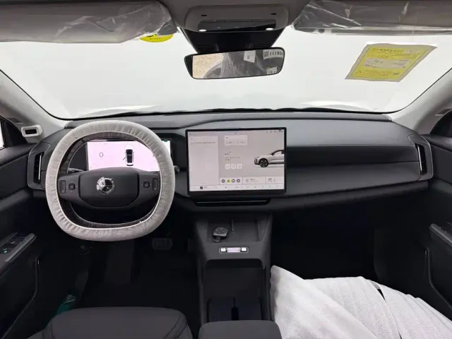 Volvo XC70 Plug-in Hybrid — Фото автомобиля 6