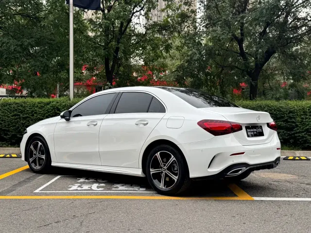 Mercedes-Benz Mercedes-Benz A-Class 2025 Facelift A 200 L Fashion Edition — Фото автомобиля 5