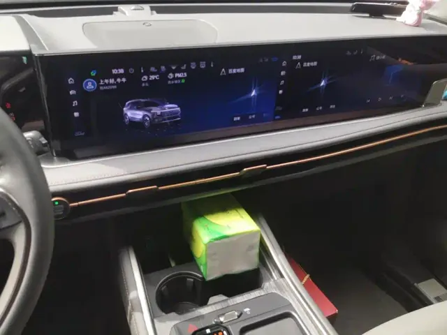 Ford Edge — Фото автомобиля 13