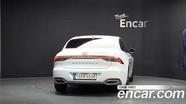 Hyundai Grandeur New — Фото автомобиля 4