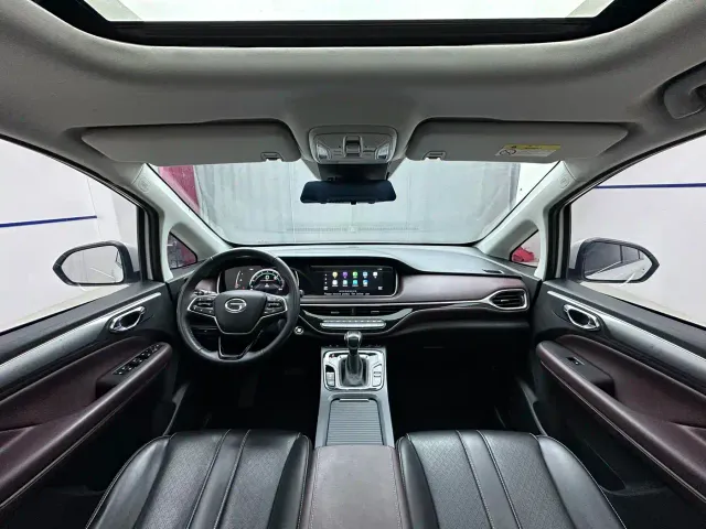 GAC Trumpchi M6 — Фото автомобиля 11
