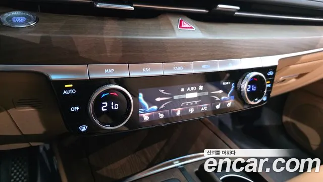 Genesis G80 Бензин 3.5 турбо AWD — Фото автомобиля 16