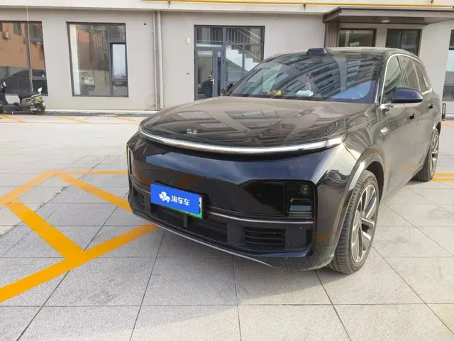 Фотография автомобиля — Li Auto L9