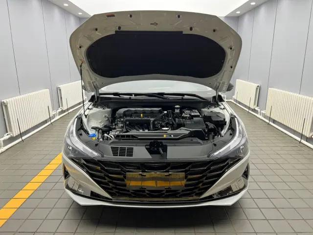 Hyundai Elantra — Фото автомобиля 17