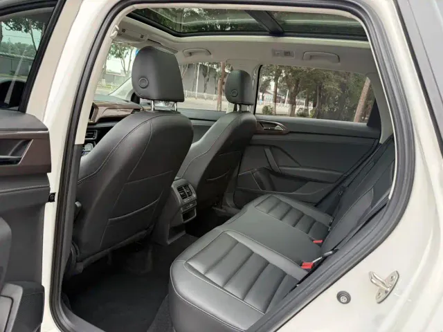 Volkswagen Tharu — Фото автомобиля 8