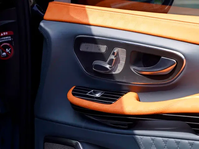 Mercedes-Benz V-Class — Фото автомобиля 23
