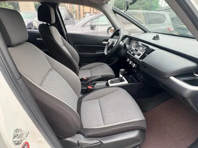 Honda Fit — Фото автомобиля 6