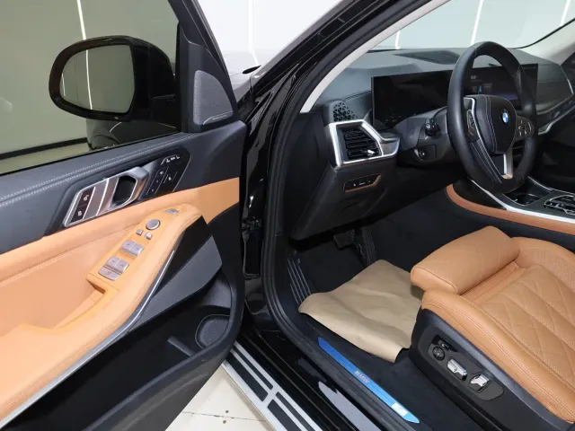 BMW X7 — Фото автомобиля 23