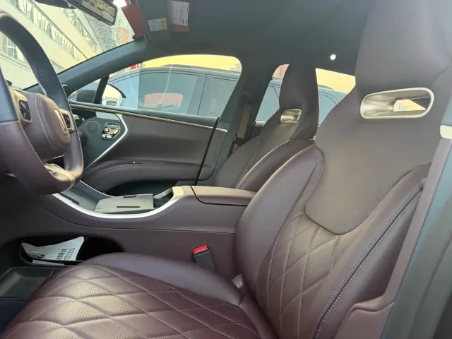 Avatr 11 — Фото автомобиля 8