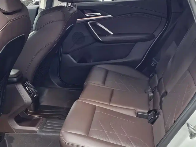 BMW X1 — Фото автомобиля 10