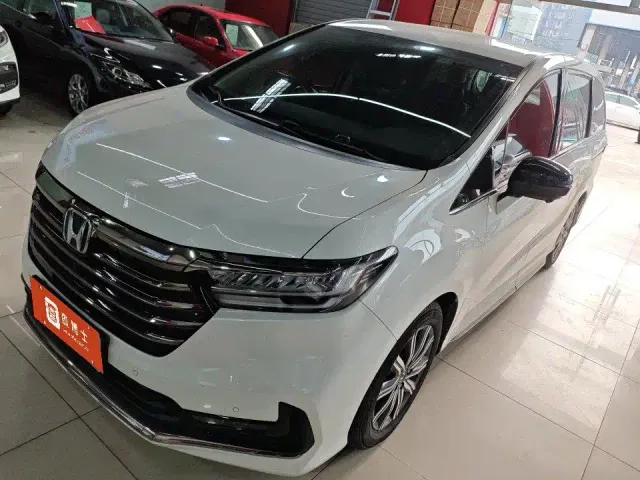 Фотография автомобиля — Honda Odyssey