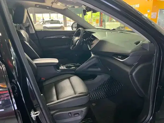 Buick Envision S — Фото автомобиля 21