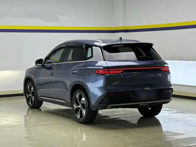 BYD Song Pro — Фото автомобиля 4