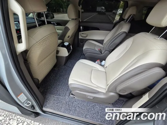 Kia Carnival 4th Gen — Фото автомобиля 15