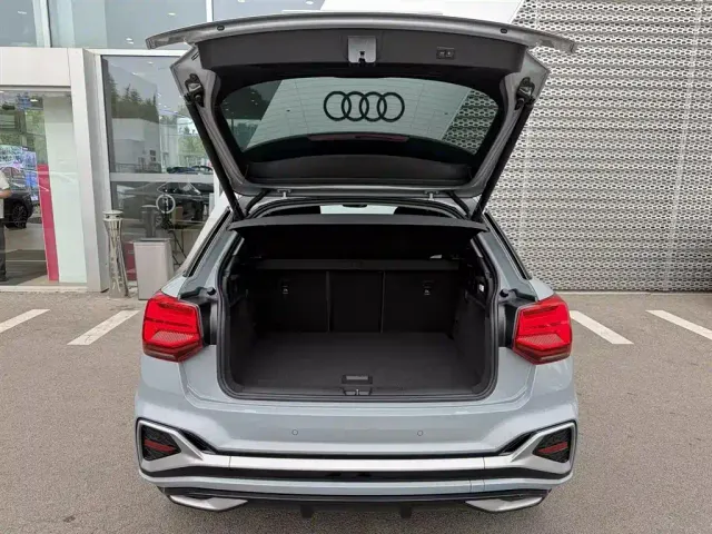 Audi Q2L — Фото автомобиля 6