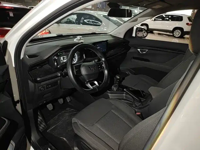 Wuling Asta — Фото автомобиля 15