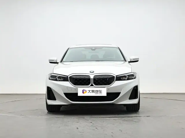 BMW i3 — Фото автомобиля 2