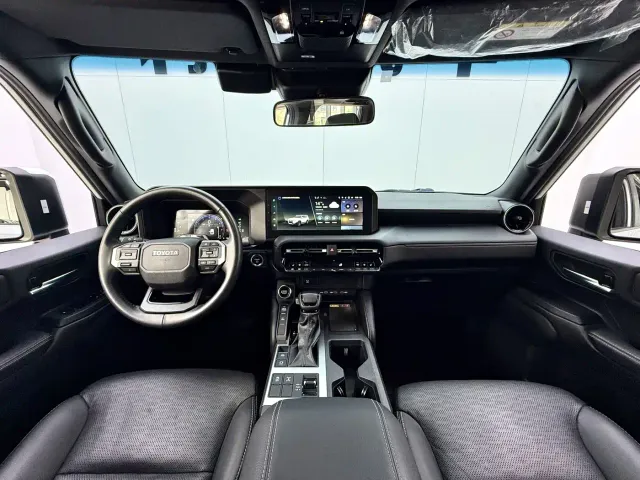 Toyota Prado — Фото автомобиля 10