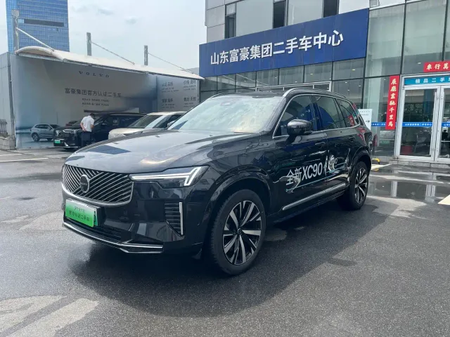 Фотография автомобиля — Volvo XC90