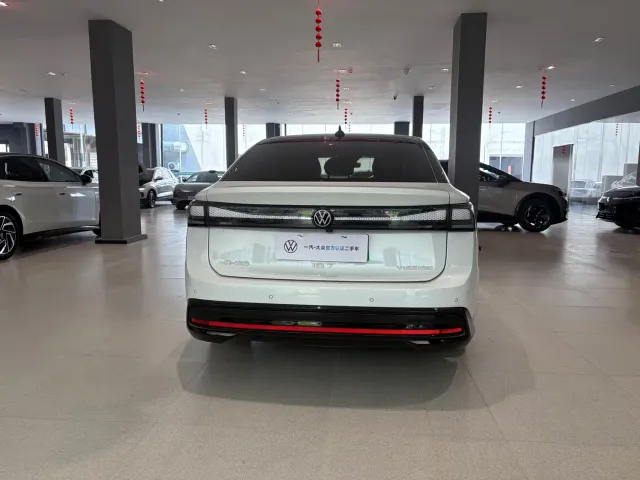 Volkswagen ID.7 Vizzion — Фото автомобиля 14