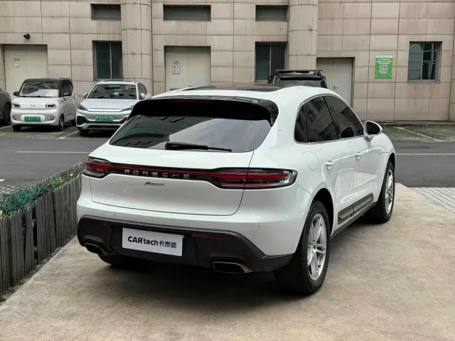 Porsche Macan 2024 Macan 2.0T — Фото автомобиля 3