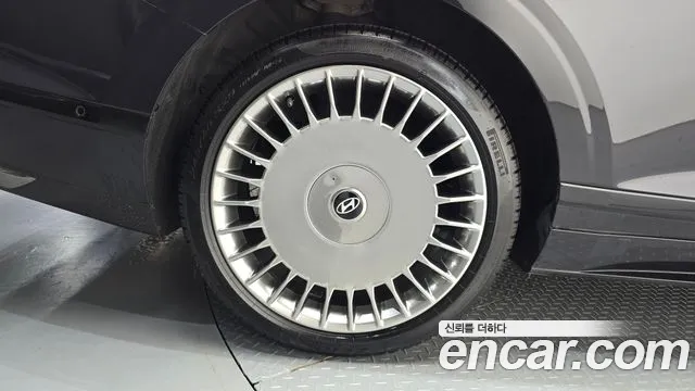 Hyundai Grandeur GN7 — Фото автомобиля 5
