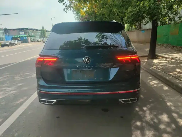 Volkswagen Tiguan L — Фото автомобиля 5