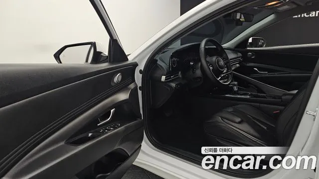 Hyundai Avante CN7 — Фото автомобиля 10
