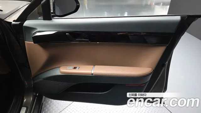 Hyundai Grandeur GN7 — Фото автомобиля 13