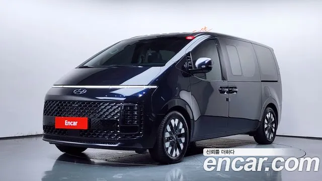 Фотография автомобиля — Hyundai Staria