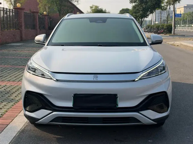 BYD Yuan PLUS — Фото автомобиля 2