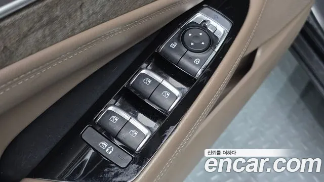 Kia K8 Hybrid — Фото автомобиля 19