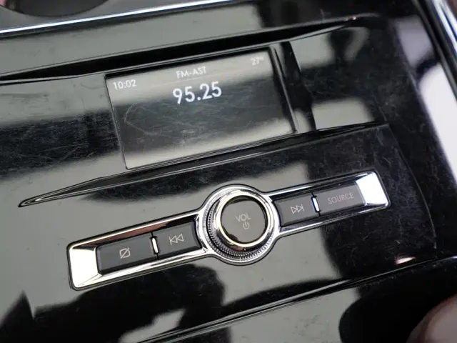 Lincoln Navigator — Фото автомобиля 19