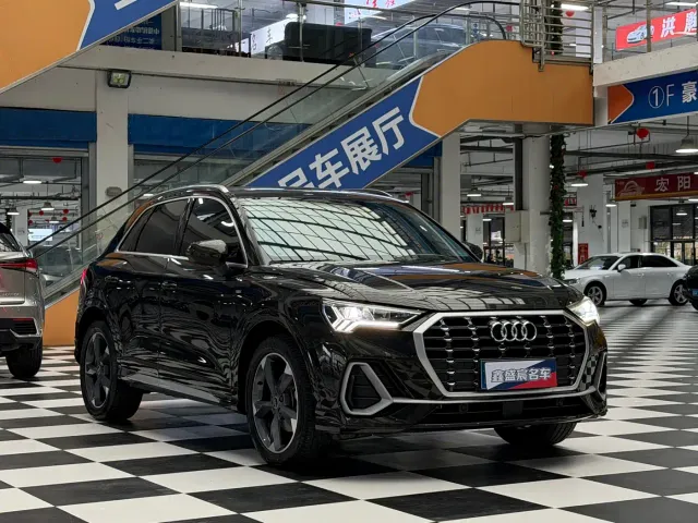 Audi Q3 — Фото автомобиля 3