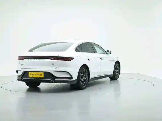 BYD Han — Фото автомобиля 6