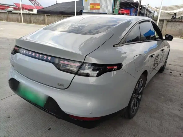 Leapmotor C01 — Фото автомобиля 4