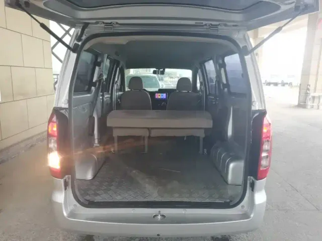 Wuling Hongguang V — Фото автомобиля 18