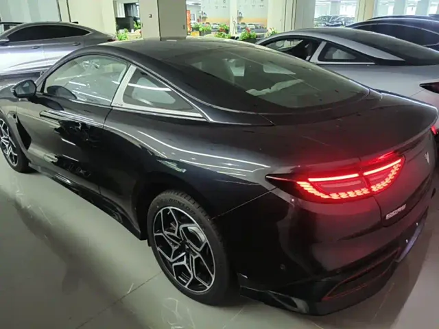 Hozon Neta GT — Фото автомобиля 4