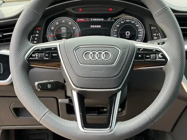 Audi A6L — Фото автомобиля 9