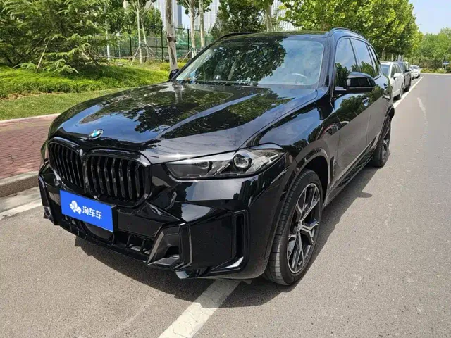 Фотография автомобиля — BMW X5