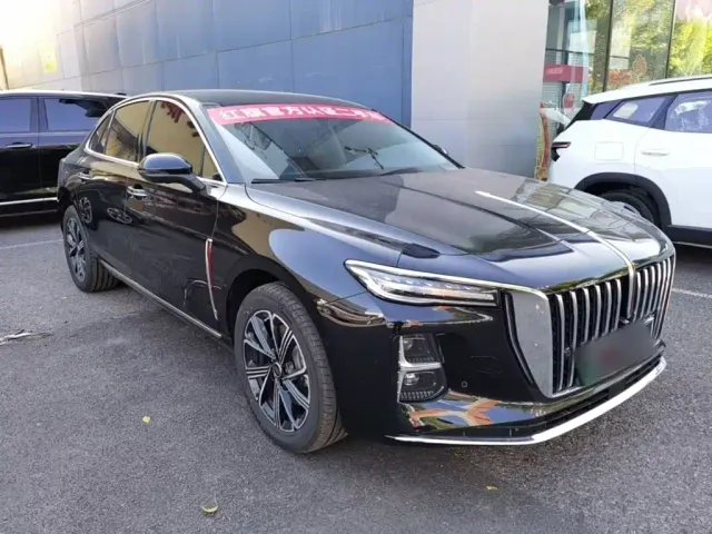 Hongqi H5 PHEV — Фото автомобиля 3