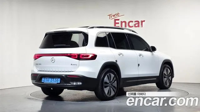 Mercedes-Benz EQB X243 — Фото автомобиля 2