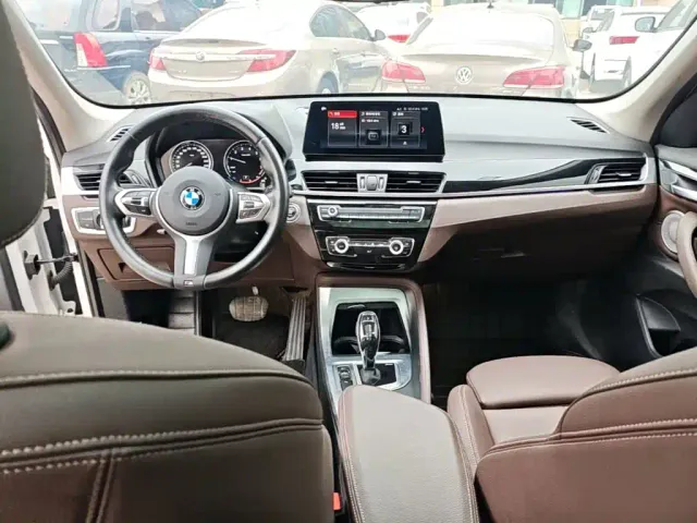 BMW X1 — Фото автомобиля 9