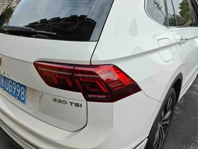 Volkswagen Tiguan L — Фото автомобиля 9