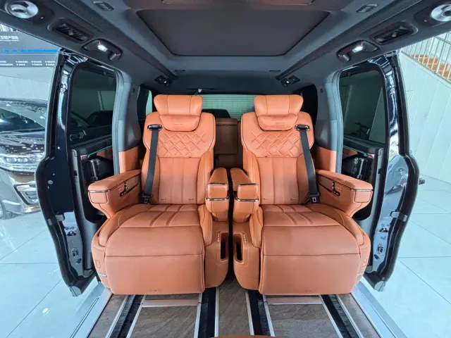 GAC Trumpchi Xiangwang M8 — Фото автомобиля 20