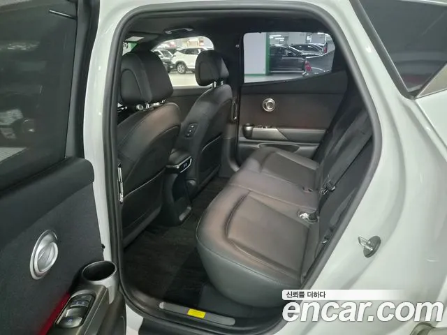 Genesis GV60 — Фото автомобиля 17