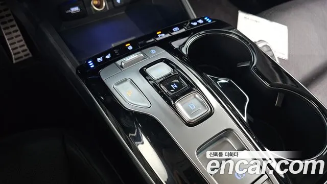 Hyundai Tucson Tucson (NX4) Бензин 1.6 турбо 2WD — Фото автомобиля 8
