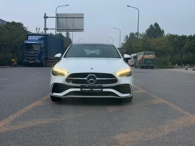 Mercedes-Benz C-Class — Фото автомобиля 2