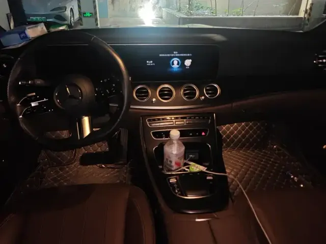 Mercedes-Benz E-Class — Фото автомобиля 12