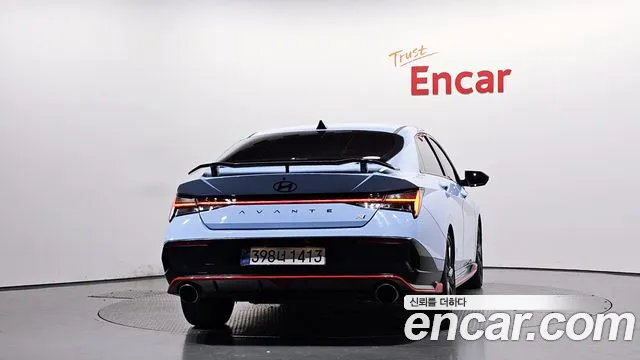 Hyundai AVANTE — Фото автомобиля 3